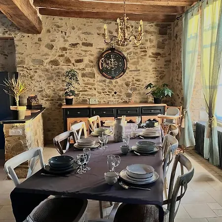 بيت للعطل La Pierre Du Bonheur Saint-Denis-dʼAnjou