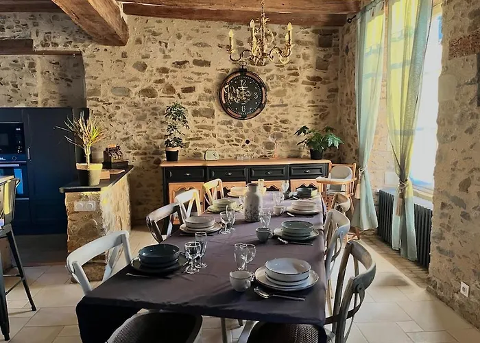 بيت للعطل La Pierre Du Bonheur Saint-Denis-dʼAnjou